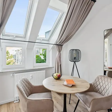 Апартаменты Urban Living By Covo Homes *